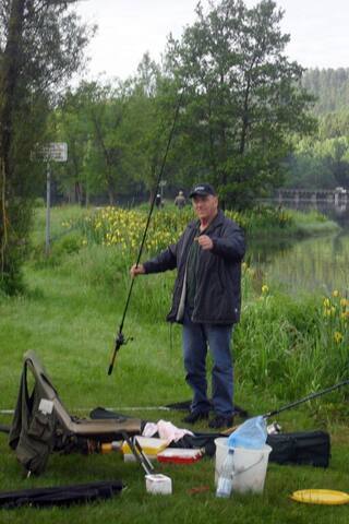Kameradschaftsfischen 2016: Angler am Ufer des Ranna-Stausees